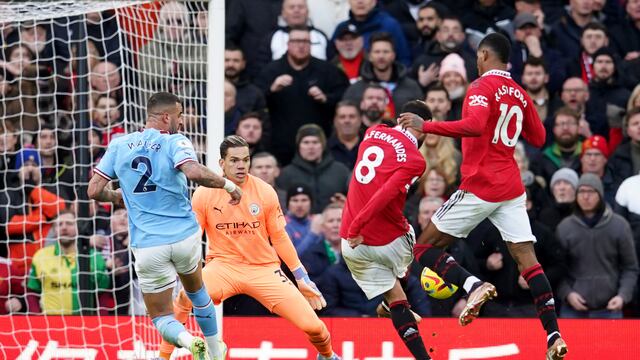 Manchester United vs Manchester City (AP Photo/Dave Thompson)