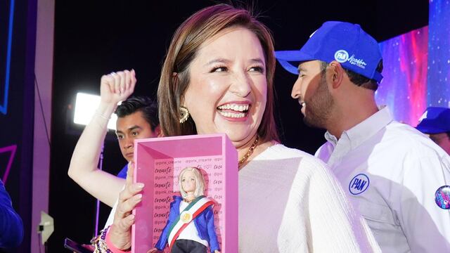 Xóchitl Gálvez ya tiene su propia muñeca Barbie
