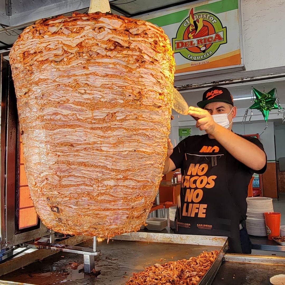 "Pastor del Rica", taquería de 'Canelo' Álvarez