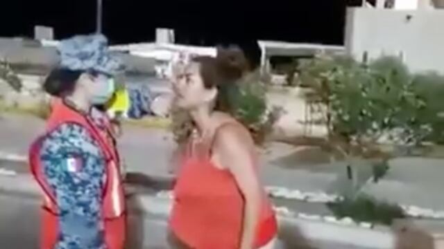 Embarazada reta a militar