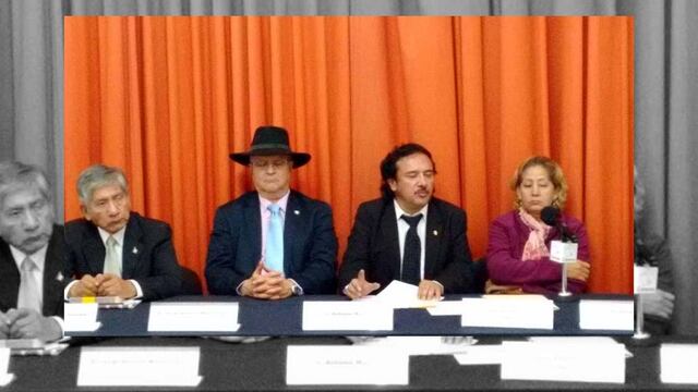 "Nosotros consideramos que los autodefensas son presos políticos, porque ellos no le convienen al régimen" indicó Antonio Magaña, coordinador del Movimiento Nacional a Autodefensa de la República.