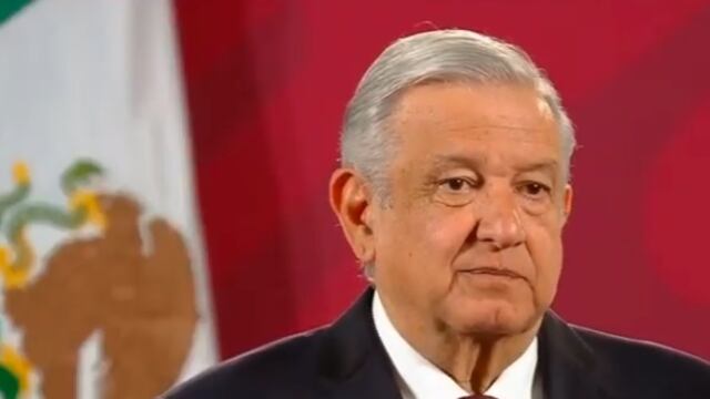 AMLO y las "benditas redes"