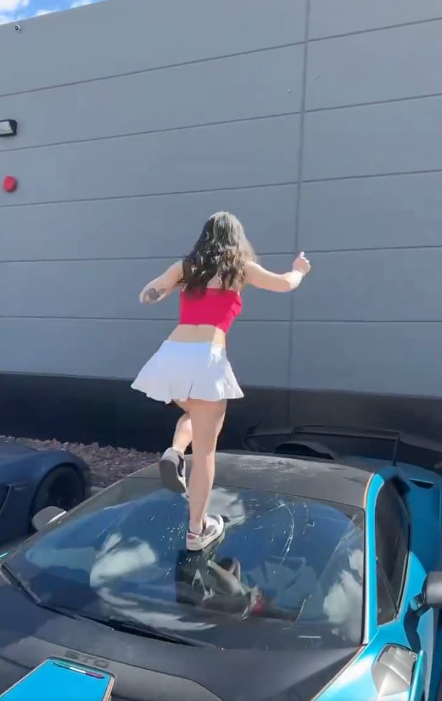 Destroza un auto de lujo con baile viral