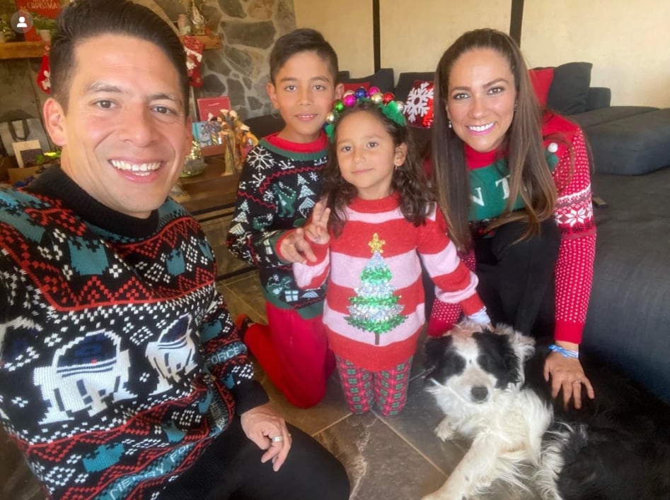 Libia Dennise García Muñoz Ledo y su familia