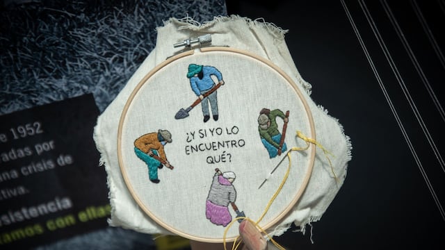 Aspecto de exposición del informe “Desaparecer otra vez, violencias y afectaciones que enfrentan las mujeres buscadoras en México”