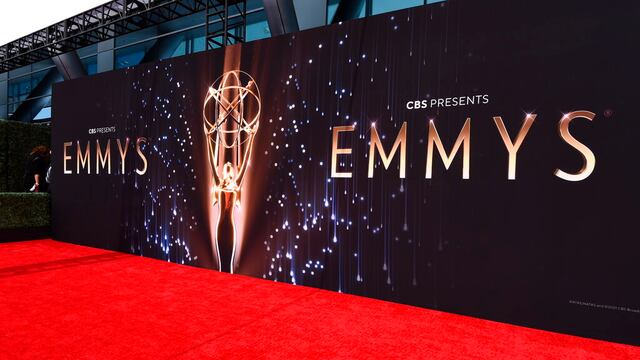 Emmy 2021 alfombra roja.