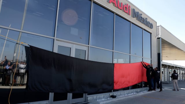 Reanudan negociaciones tras huelga en Audi Puebla