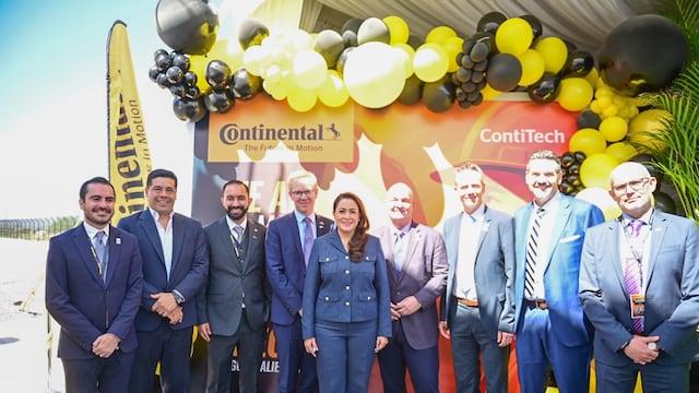 Tere Jiménez inaugura segunda planta de Continental en Aguascalientes.