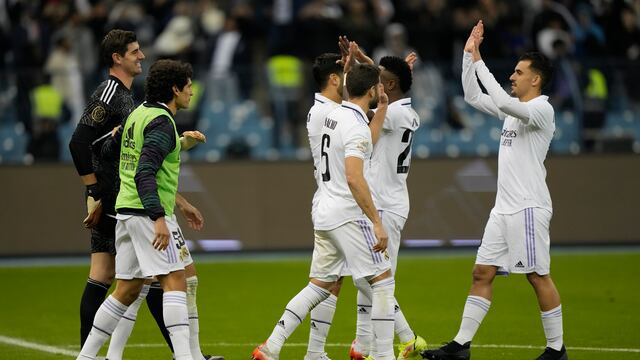 Real Madrid vs Valencia (AP Photo/Hussein Malla)