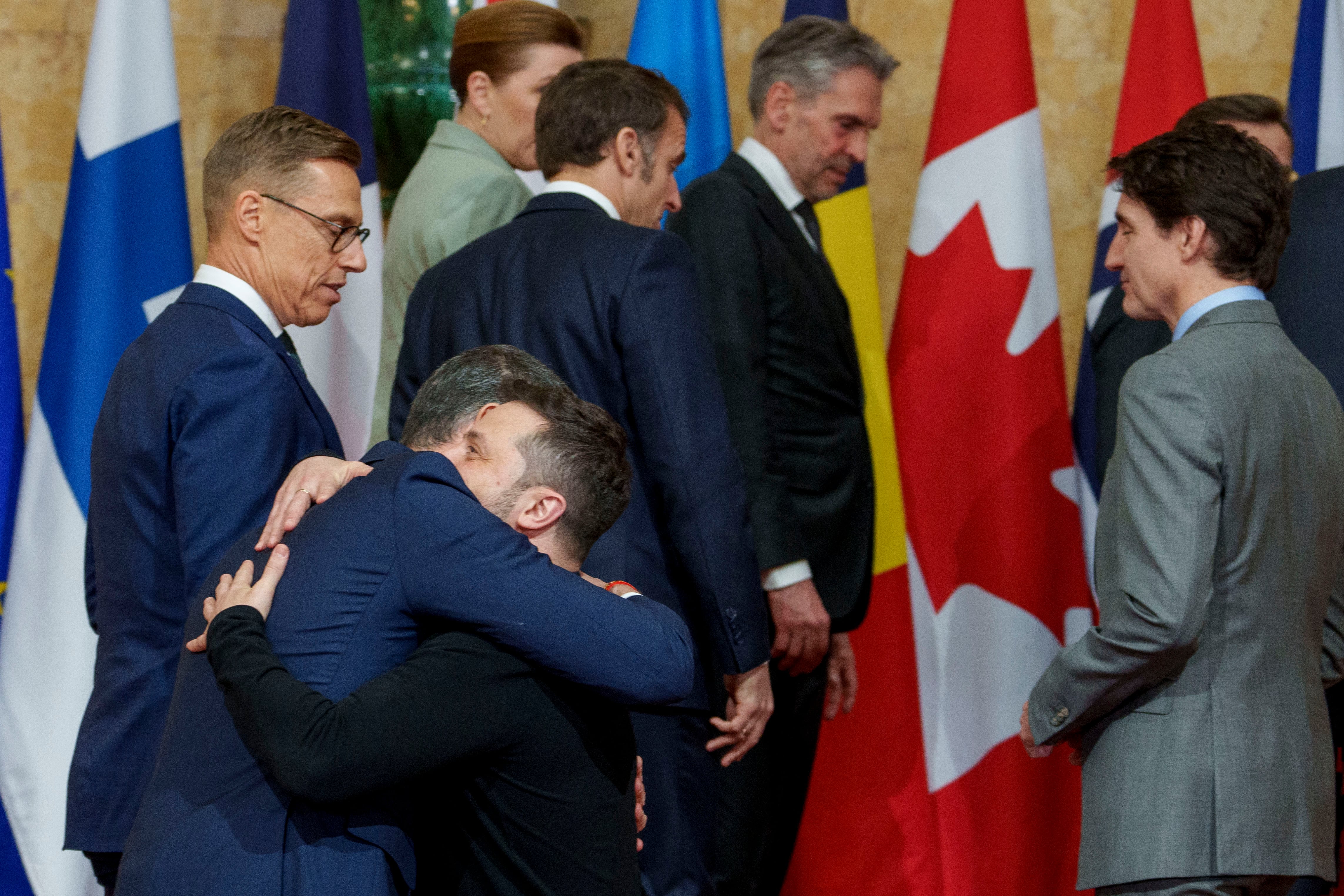 Líderes de Europa cierran filas en apoyo a Ucrania tras encuentro entre Donald Trump y Volodímir Zelenski