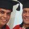 Padre se inscribe a la Universidad para ayudar a su hijo con autismo