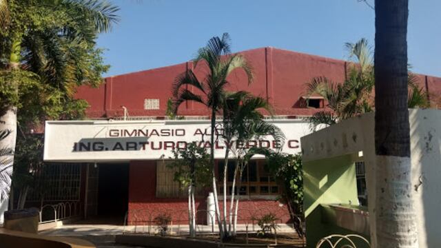 ETI 5 de Mazatlán: Alumnas de secundaria denuncian por acoso a profesor de Educación Física.
