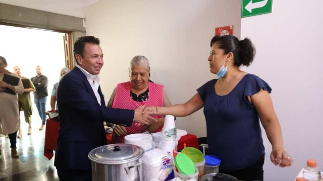 Pablo Lemus apoya a  grupos vulnerables