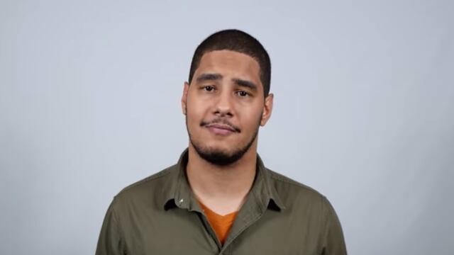 Aaron Smith es la única opción a elegir en la app.