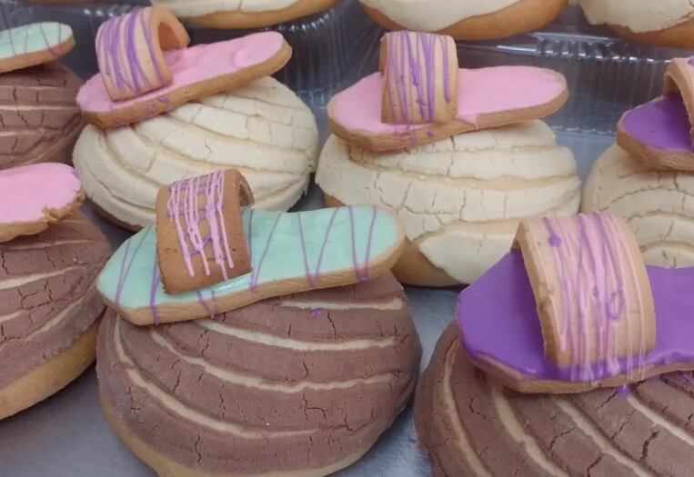 "Con-chanclas", pan de dulce para el Día de las Madres