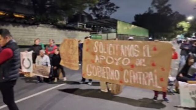 Manifestantes cierran la circulación en Calzada de Tlalpan