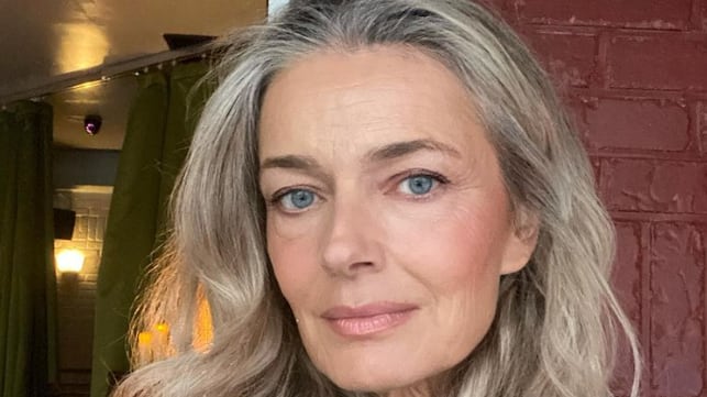Paulina Porizkova responde a ‘hater’ con increíble foto en bikini