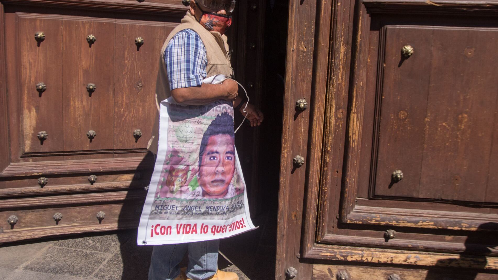 Ayotzinapa: Envían 16 restos a la Universidad de Innsbruck