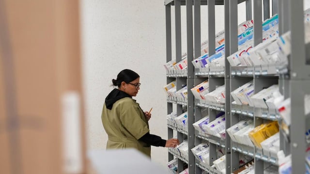 Sheinbaum llega sin aviso a un IMSS de Ciudad Juárez: así fue la supervisión