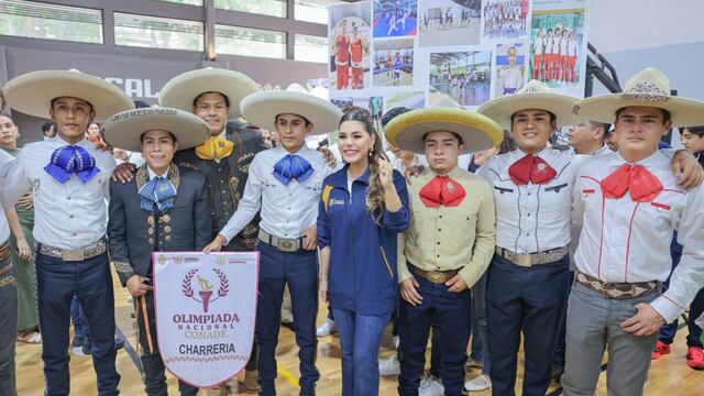 Evelyn Salgado abandera a atletas de Guerrero para la Olimpiada CONADE
