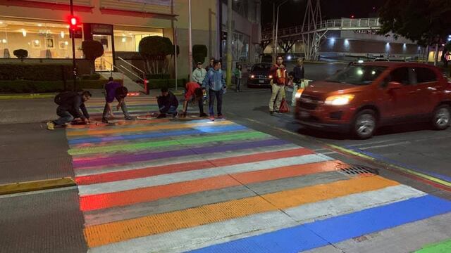 Cruce peatonal en Puebla.