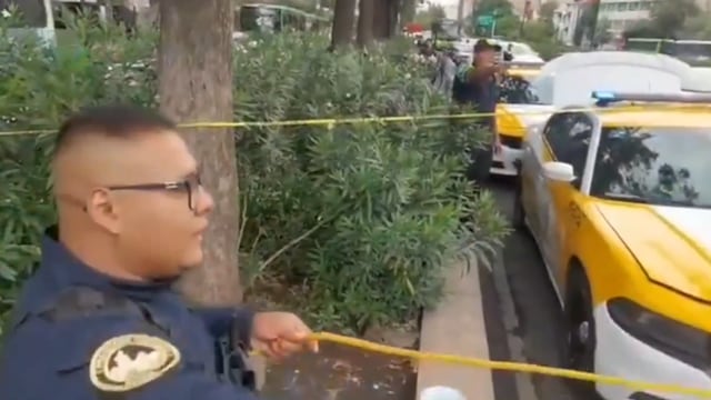 Encuentran hombre muerto en jardinera de Avenida Chapultepec, CDMX