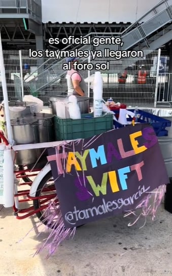 Taylor Swift en CDMX ya llegó en forma de “Taymales” al Foro Sol