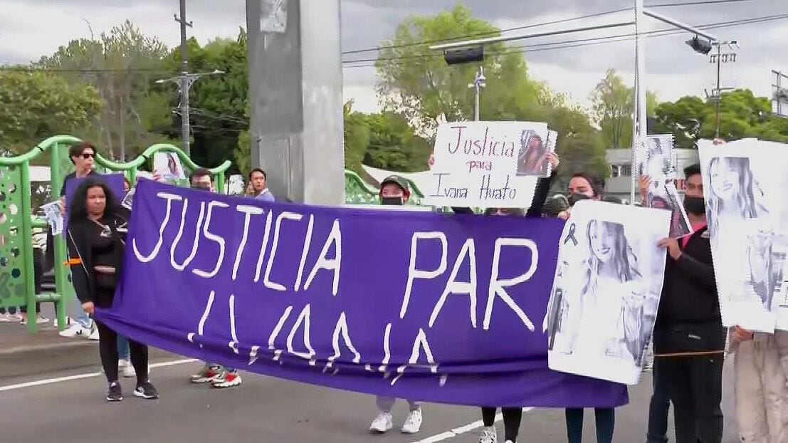 Familiares de Ivana Huato se manifiestan en Avenida Insurgentes