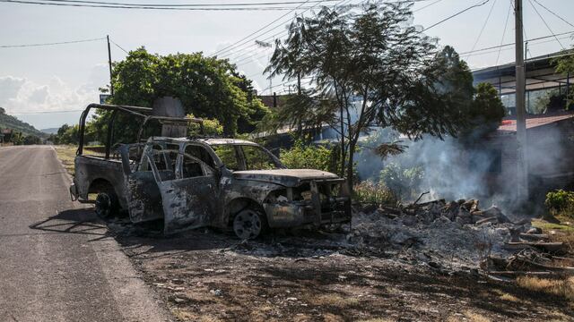 Emboscada a policías estatales en Aguililla, Michoacán.