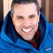 Marco Antonio Regil comparte video bailando junto a un hombre