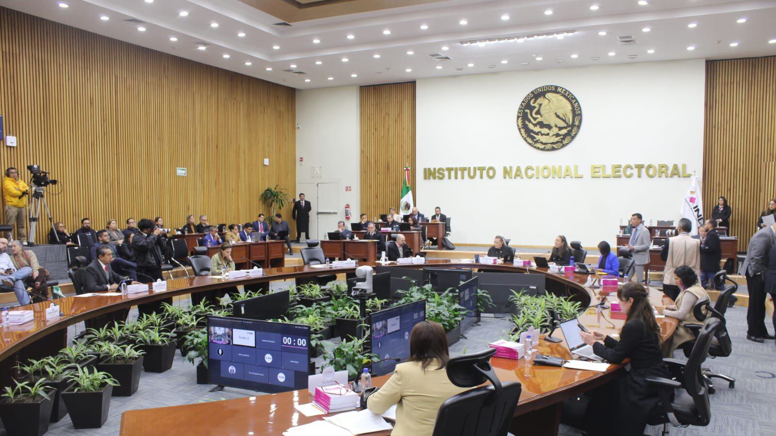 INE se reunirá con comisiones del Senado por el Plan B electoral