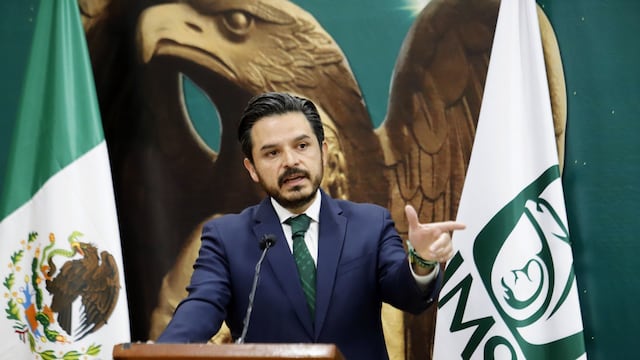 Zoé Robledo, director del IMSS