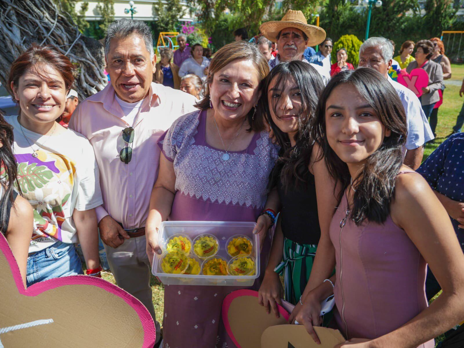 Xóchitl Gálvez presume gelatinas de Tepatepec, Hidalgo