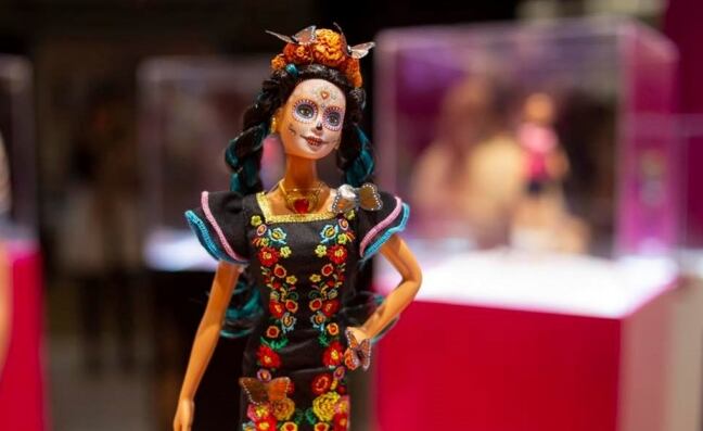 Barbie Catrina Dia de muertos