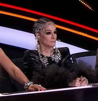 Lolita Cortés en presentación de Chiquis Rivera.