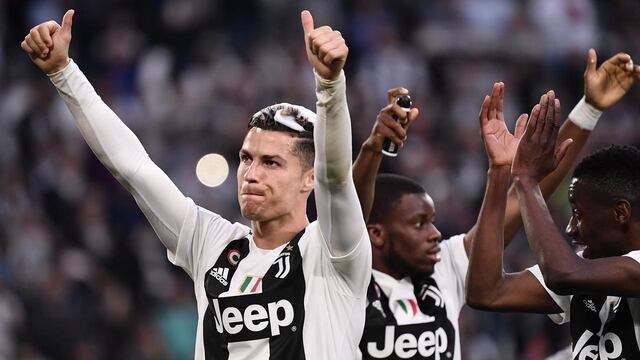 Cristiano Ronaldo festejó así este logro.