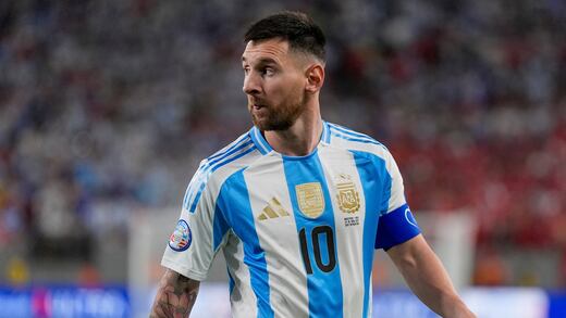 “El árbitro favoreció a Argentina”: James Rodríguez también explota contra Messi y la FIFA