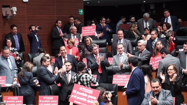 Aprueban revocación de mandato.