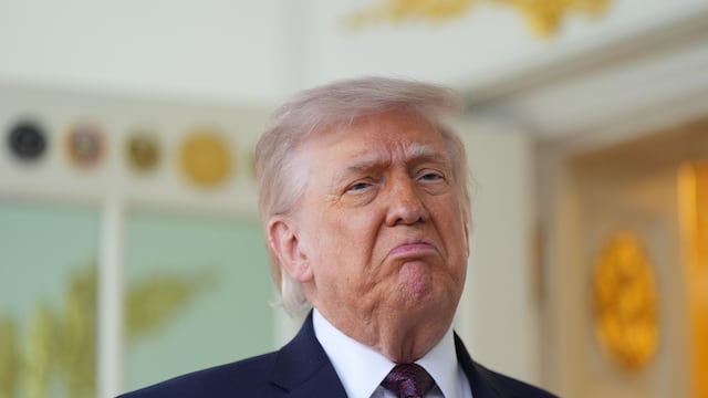 Donald Trump amenaza con una posible intervención en Cuba