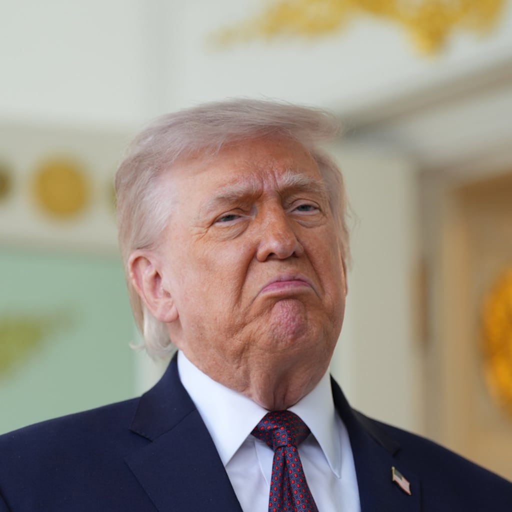 Trump tensa acuerdos nucleares con Irán por el tema del uranio