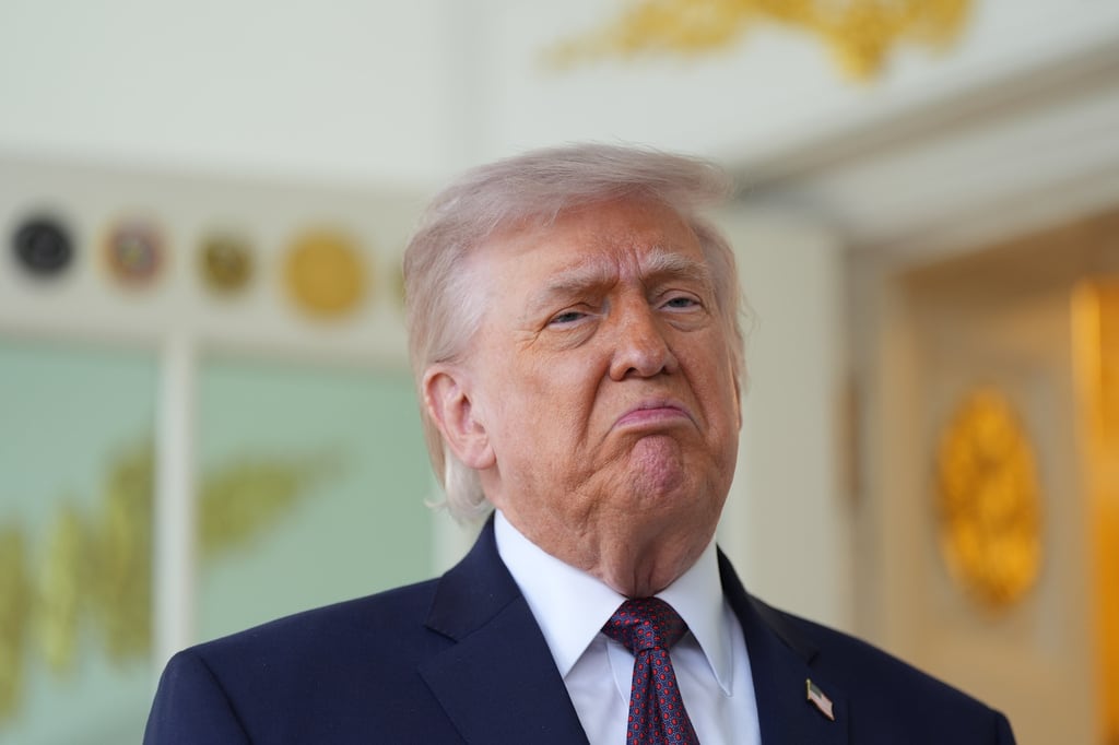 Donald Trump amenaza con una posible intervención en Cuba