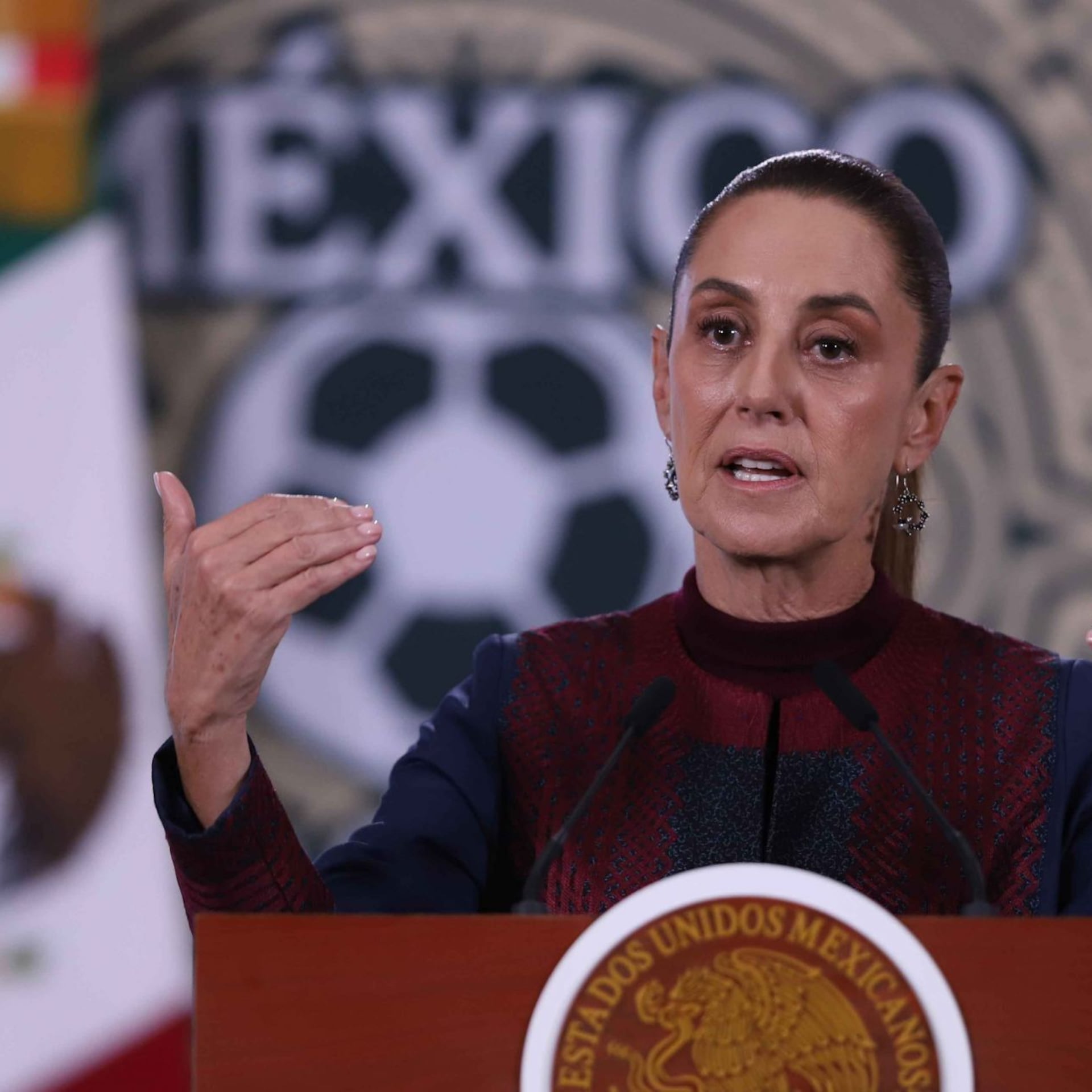 Sheinbaum busca que Coca-Cola use más azúcar de caña mexicana