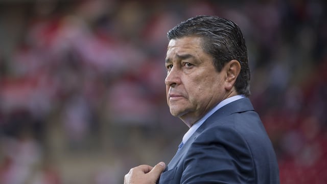 'Flaco' Tena, entrenador de Chivas