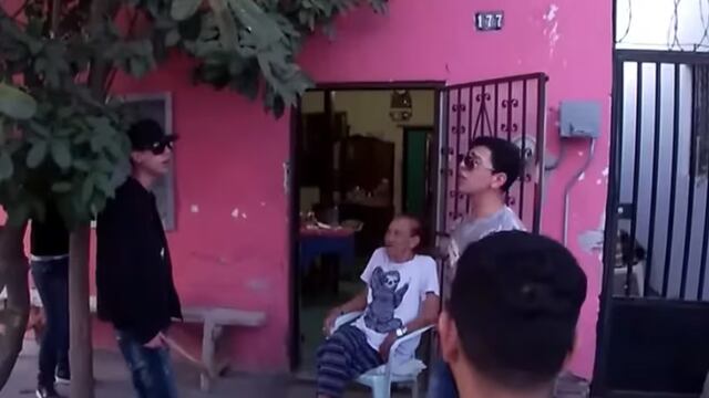 La Gilbertona recibió serenata de Natanael Cano