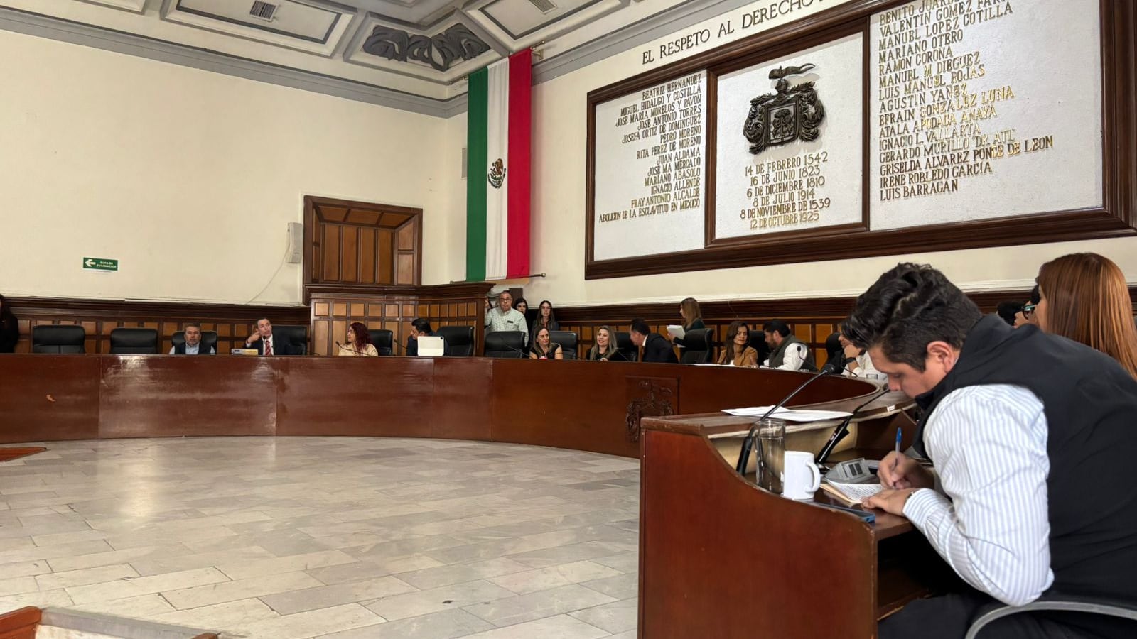 Huentitán tendrá transporte público pese a votos en contra de Morena