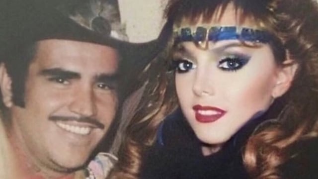 Merle Uribe y Vicente Fernández