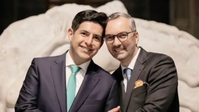 Martín Alonso Borrego Llorente y su pareja