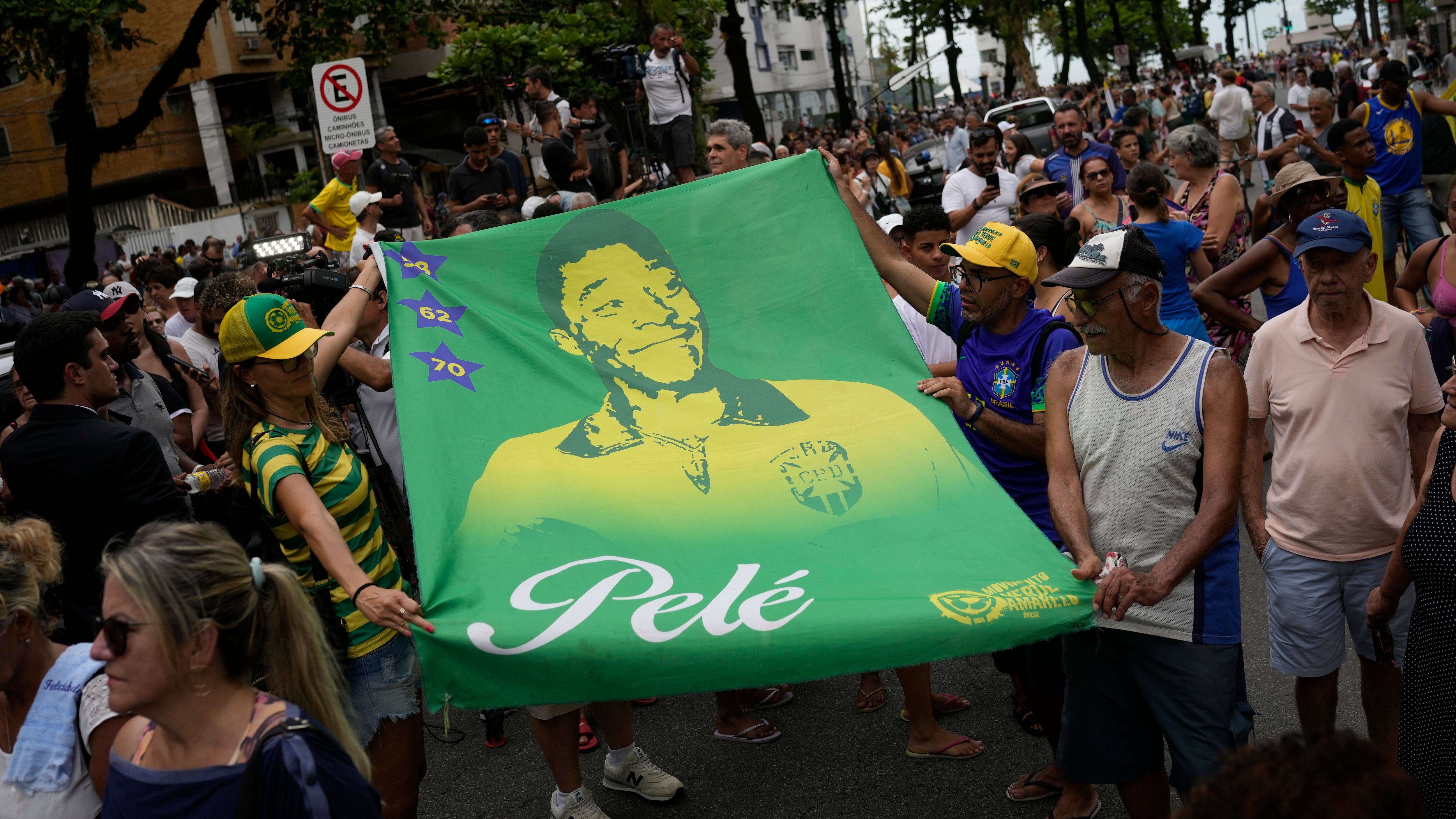 Cuerpo de Pelé fue sepultado en el cementerio más alto del mundo