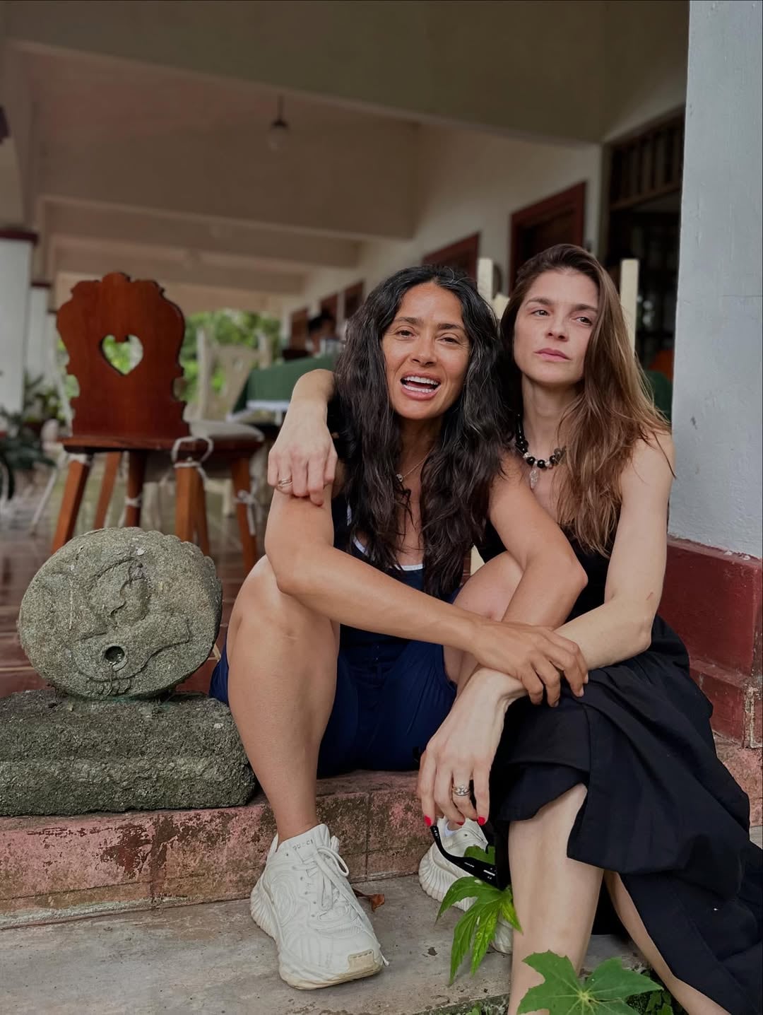 Salma Hayek se encontró con Irene Azuela