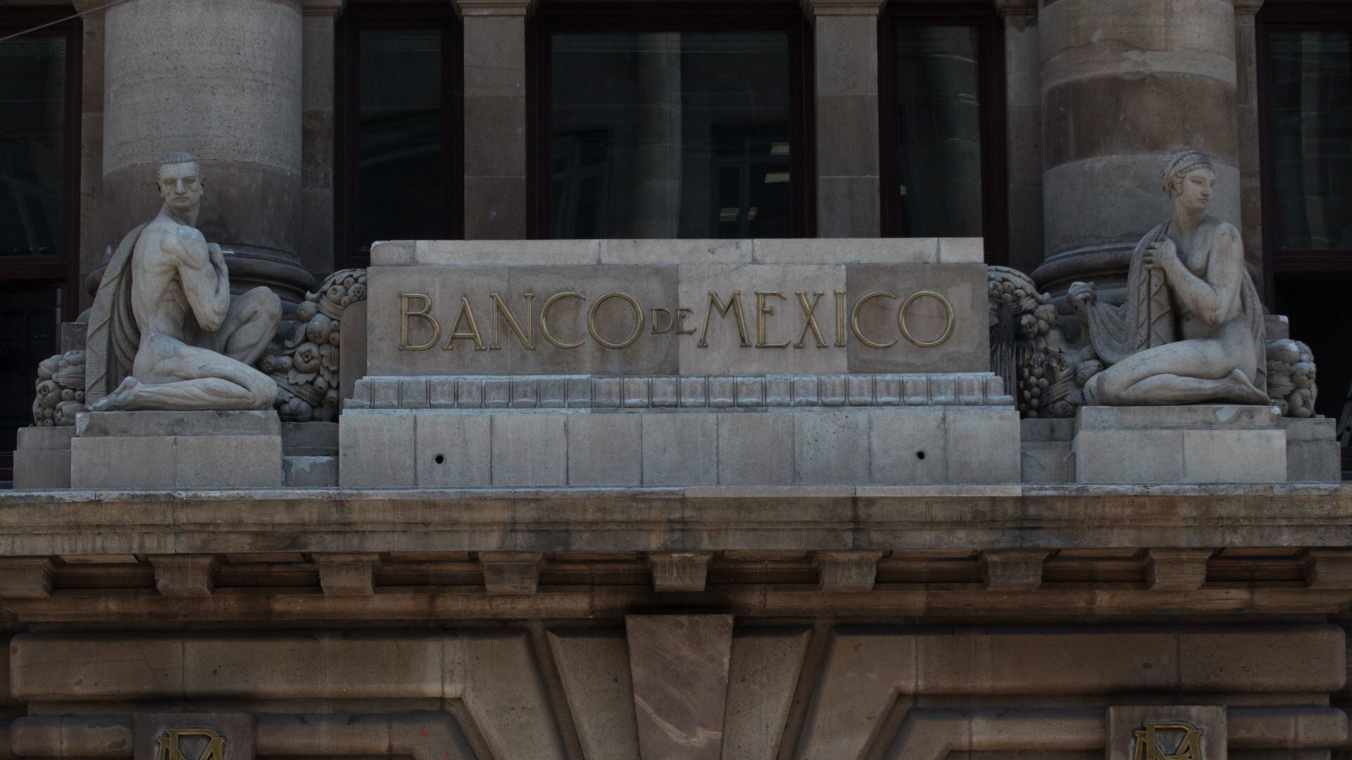 DEG para pago de deuda y la mezquindad de Banxico